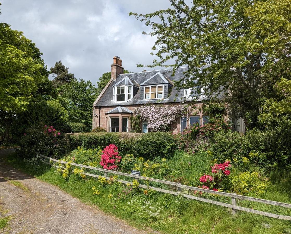 Black Isle Bed And Breakfast Avoch Exteriör bild