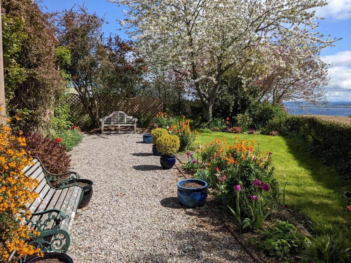 Black Isle Bed And Breakfast Avoch Exteriör bild
